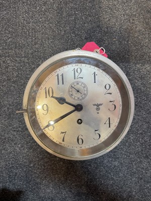 Lot 40 - A WWII Kriegsmarine ship's bulkhead clock