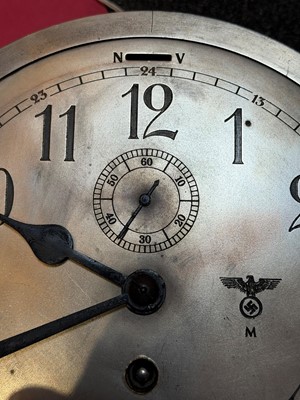 Lot 40 - A WWII Kriegsmarine ship's bulkhead clock