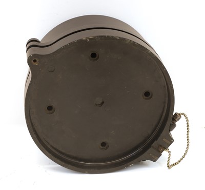 Lot 41 - A WWII US Navy Mark I deck clock