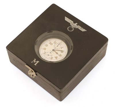 Lot 42 - A WWII German Kriegsmarine Artillerietrager pocket watch or stopwatch