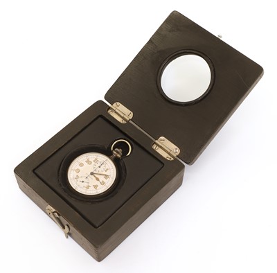 Lot A WWII German Kriegsmarine Artillerietrager pocket watch or stopwatch