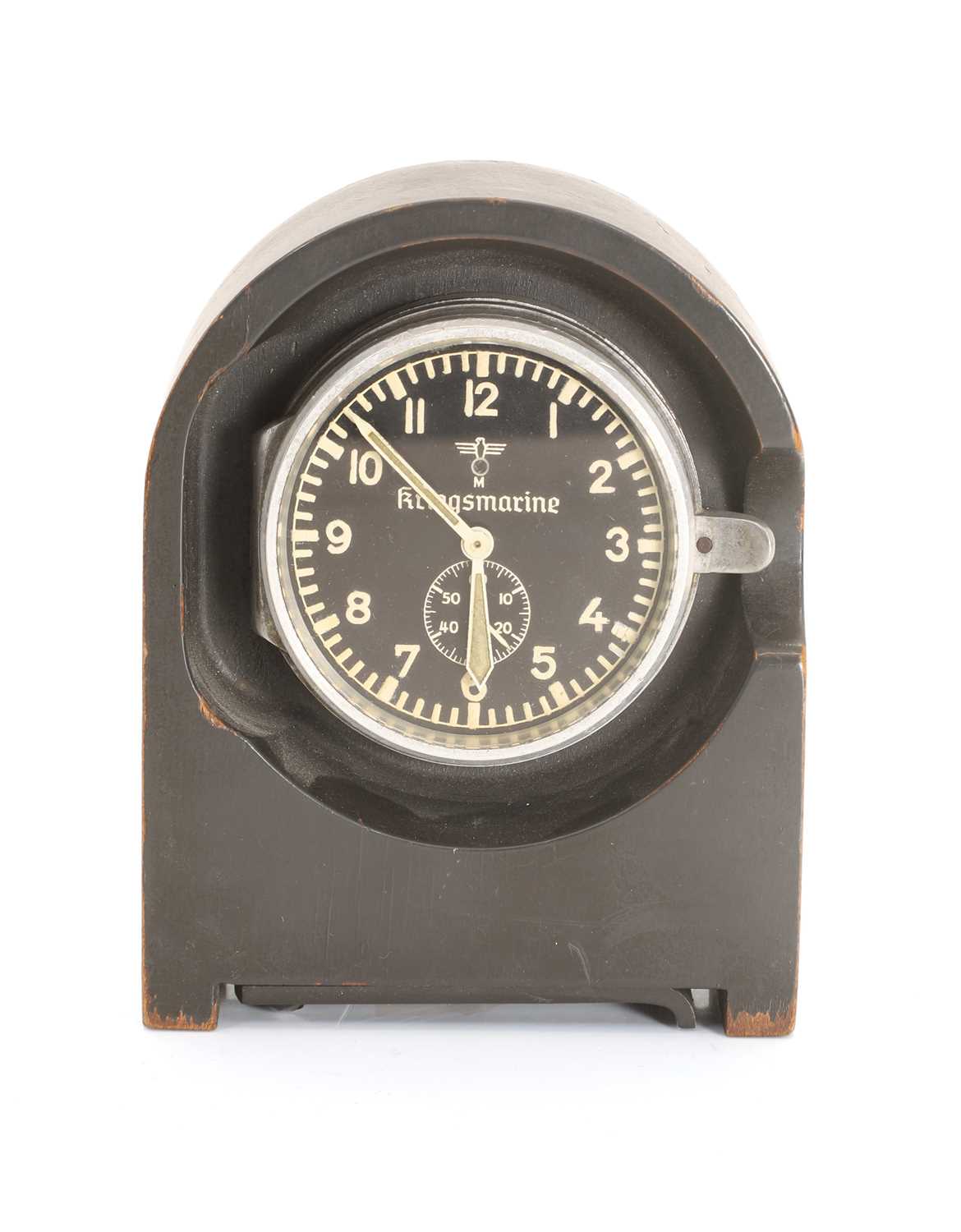 Lot 43 - A WWII Kriegsmarine bulkhead clock
