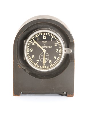 Lot 43 - A WWII Kriegsmarine bulkhead clock