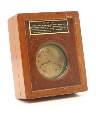 Lot A WWII US Navy 'Model 22' deck chronometer