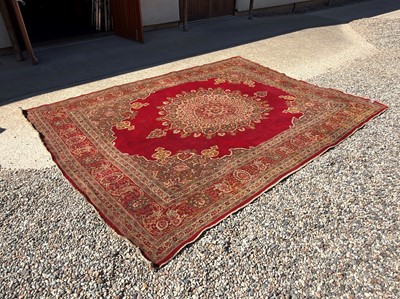 Lot 423 - A Persian Keshan carpet