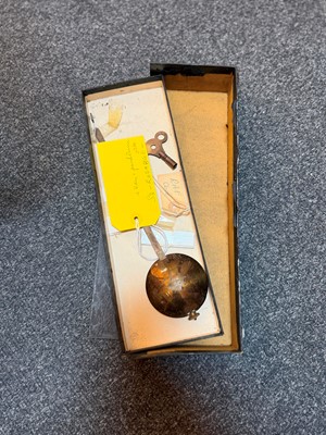 Lot 1 - A WWII RAF operations room sector wall clock