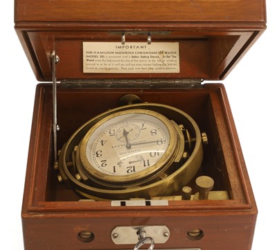Lot 55 - A WWII US Navy two-day chronometer watch
