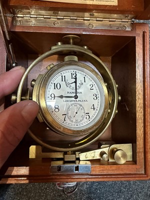 Lot 55 - A WWII US Navy two-day chronometer watch