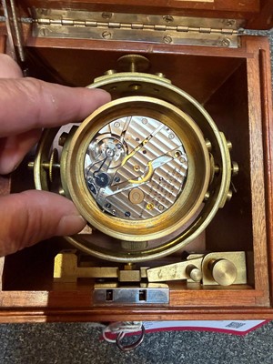 Lot 55 - A WWII US Navy two-day chronometer watch