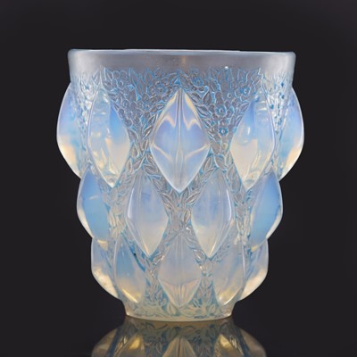 Lot 142 - René Lalique (French, 1860-1945)