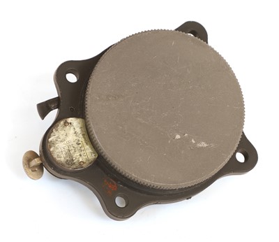 Lot 66 - A German Luftwaffe J30 BZ cockpit clock