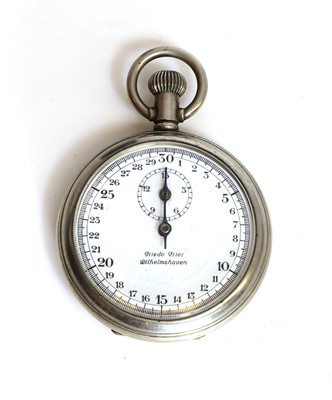 Lot 75 - A German Kriegsmarine 30-second open face stop watch or torpedo timer