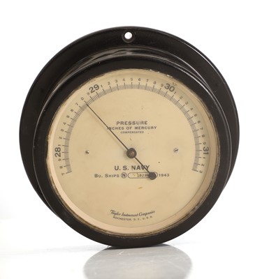 Lot 79 - A WWII US Navy marine barometer