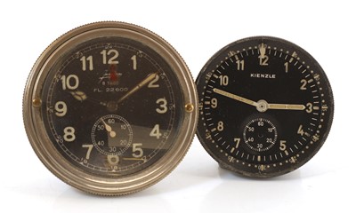 Lot 82 - A German Luftwaffe aircraft (Borduhr) chronograph clock
