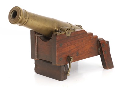 Lot 324 - A bronze miniature signalling cannon