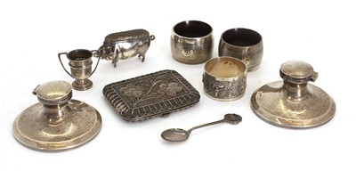 Lot 35 - A collection of silver items