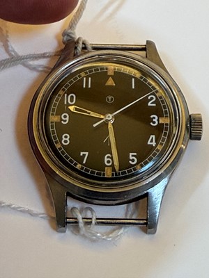 Lot 95 - A Hamilton British military RAF-issued 'Mark XI' mechanical watch