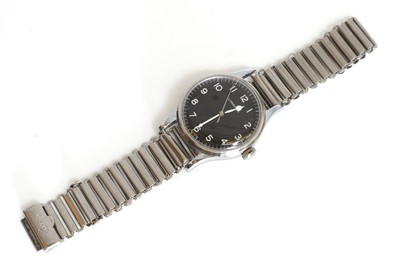 Lot 107 - Longines