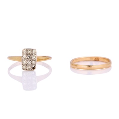 Lot 196 - An early 20th-century diamond plaque ring and a band ring