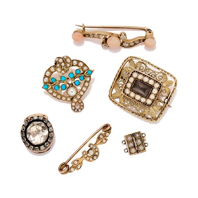 Lot 238 - A small collection of antique jewellery