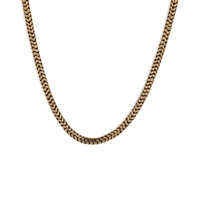 Lot 272 - A snake link chain