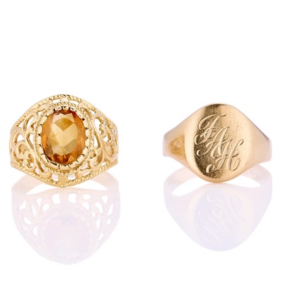 Lot 187 - Two 9ct gold rings
