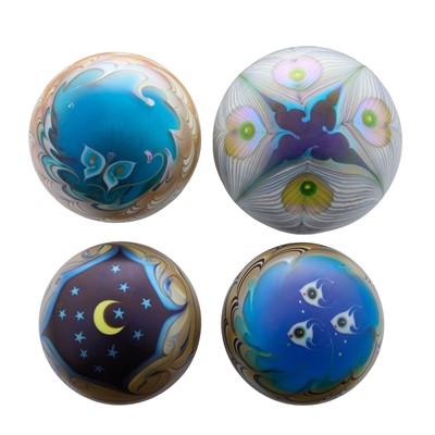 Lot 48 - A group of four Lundberg Studios paperweights