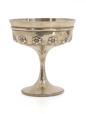 Lot 6 - A silver tazza