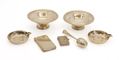 Lot 10 - A collection of silver