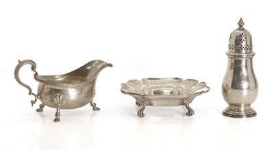 Lot 4 - A group of silver items