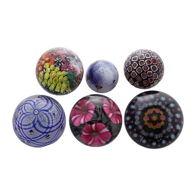 Lot 38 - A collection of six glass paperweights