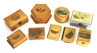 Lot 270 - A collection of Mauchline ware boxes and other snuff boxes