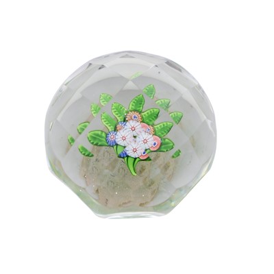 Lot 31 - A St Louis glass bouquet paperweight