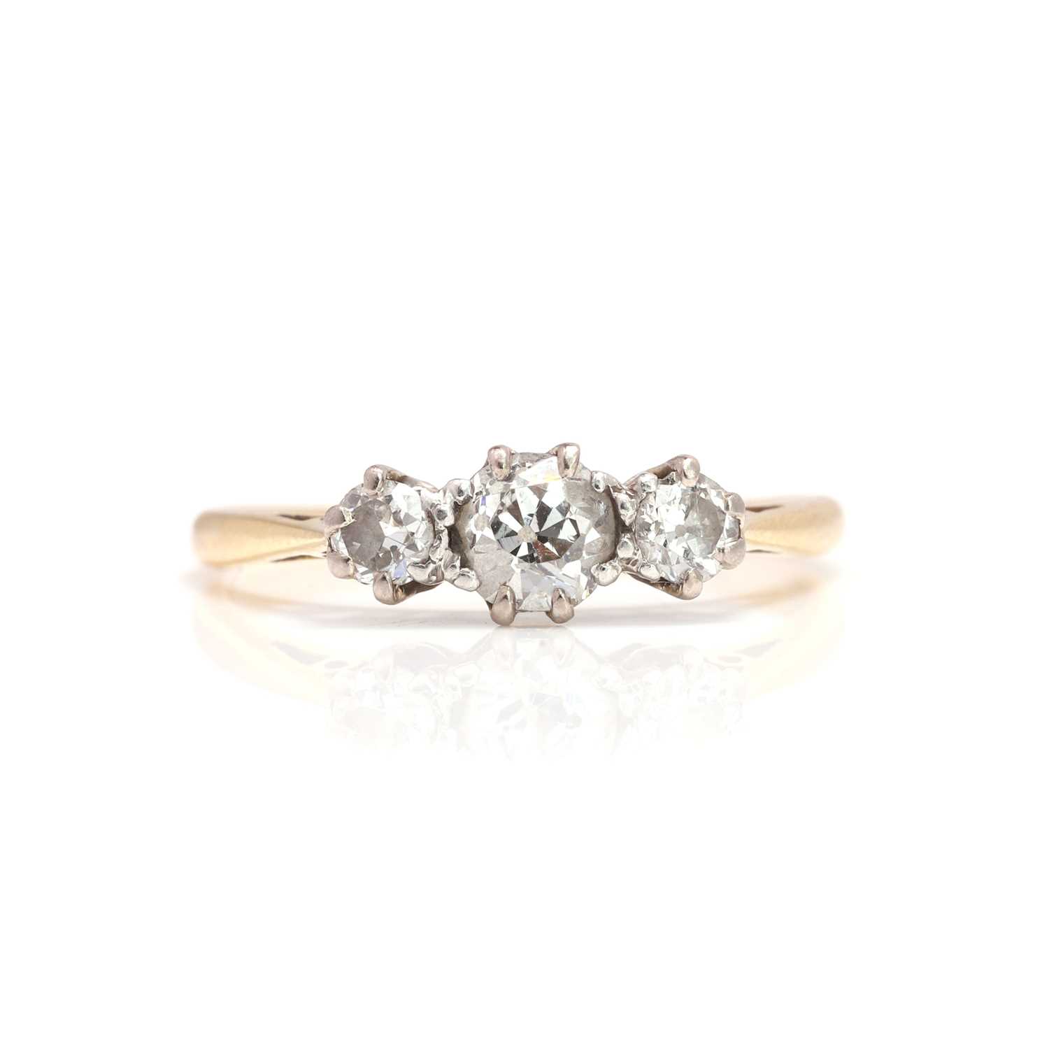 Lot 66 - A diamond three stone ring