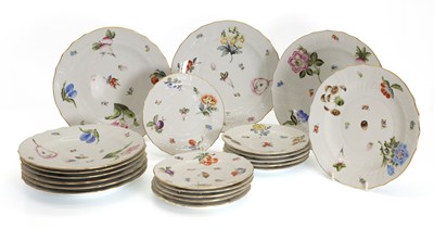 Lot 106 - A Herend porcelain part dinner service