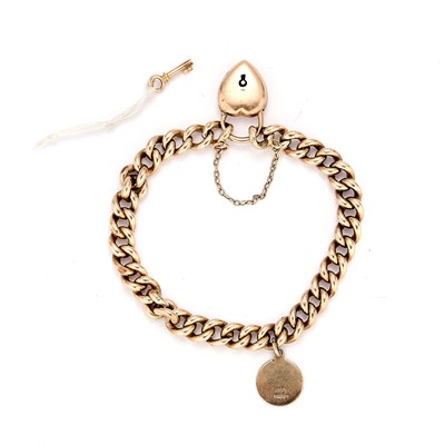 Lot 298 - An early 20th century curb link bracelet