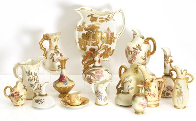 Lot 102 - A extensive of collection Royal Worcester porcelain
