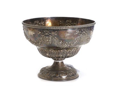 Lot 26 - A silver rose bowl or trophy cup