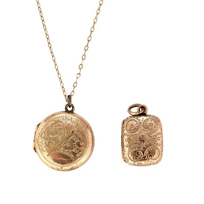 Lot 182 - A 'back and front' locket pendant on chain and a 9ct gold locket