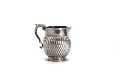 Lot 15 - A Georgian Silver jug