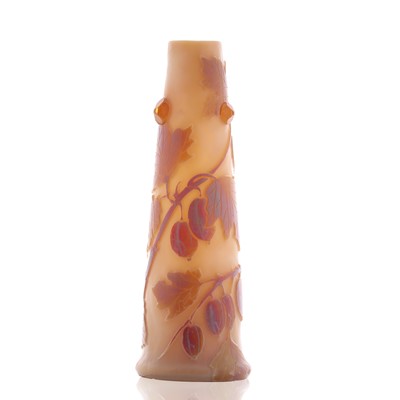 Lot 80 - A Legras iridescent cameo glass vase