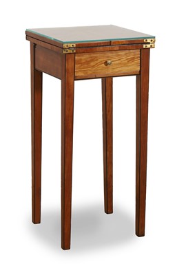 Lot 530 - A George III style satinwood side table
