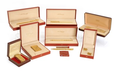 Lot 319 - A collection of Dupont pens and lighters