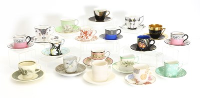 Lot 116 - Eighteen cabinet cups and saucers