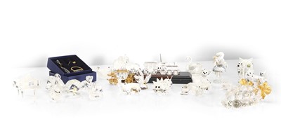 Lot 153 - A collection of 24 Swarovski crystal items