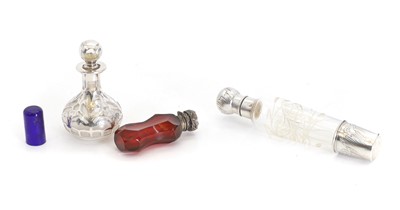 Lot 3 - A French silver mounted scent bottle