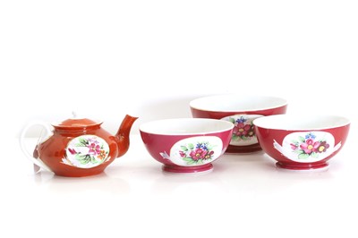 Lot 111 - A group of Gardner Manufactory porcelain