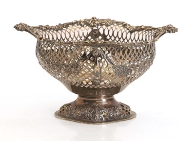 Lot 27 - A silver bon bon dish