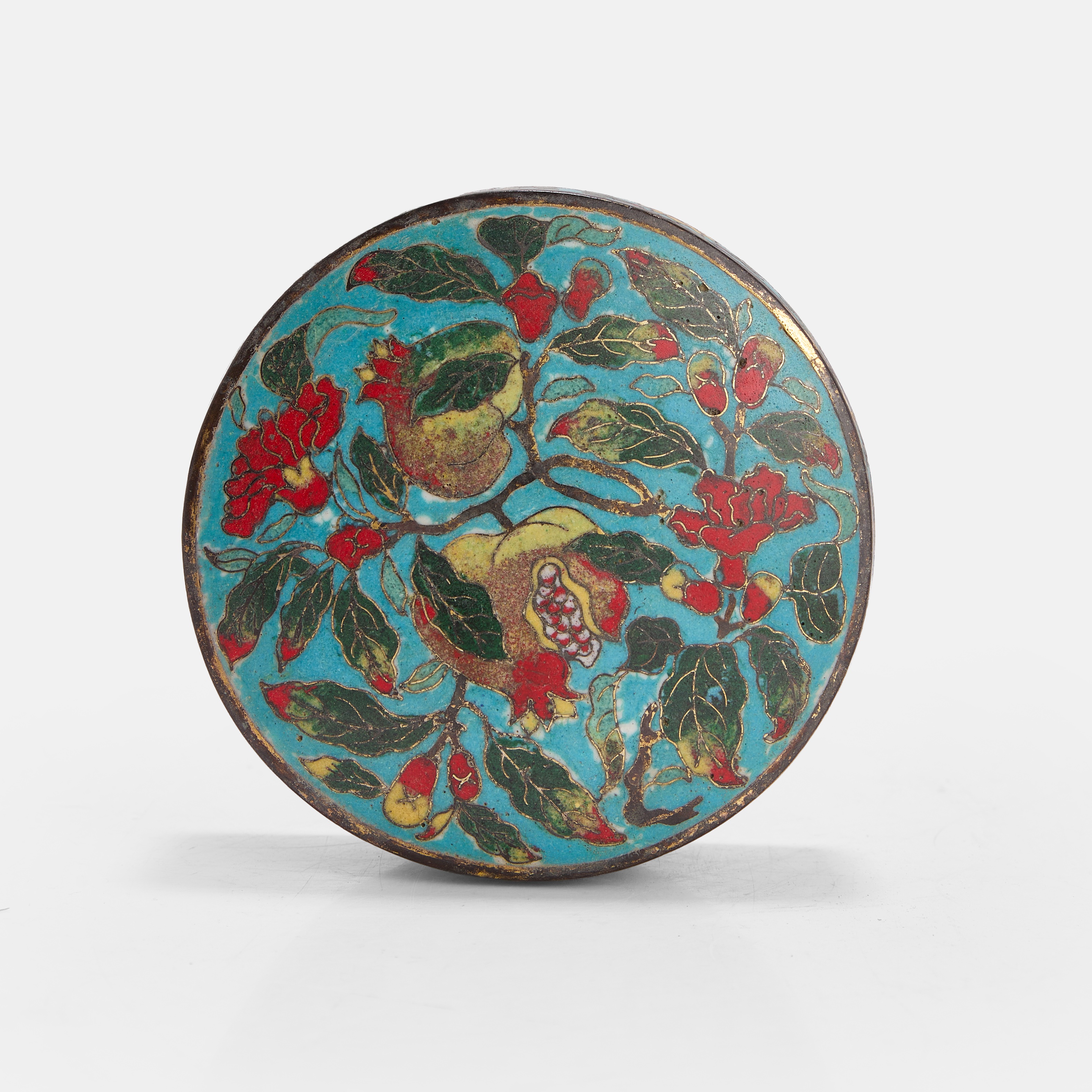 Lot 261 - A Chinese cloisonné box and cover,