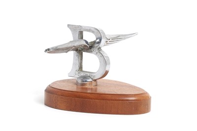 Lot A Bentley 'winged B' mascot
